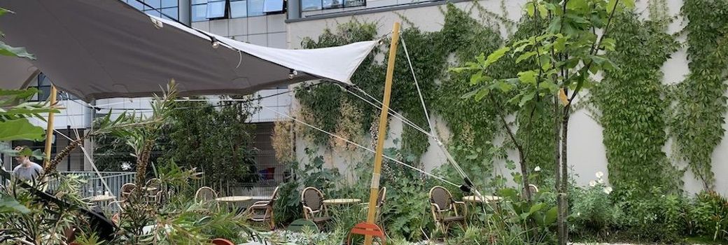 Abriter la terrasse d’un restaurant parisien